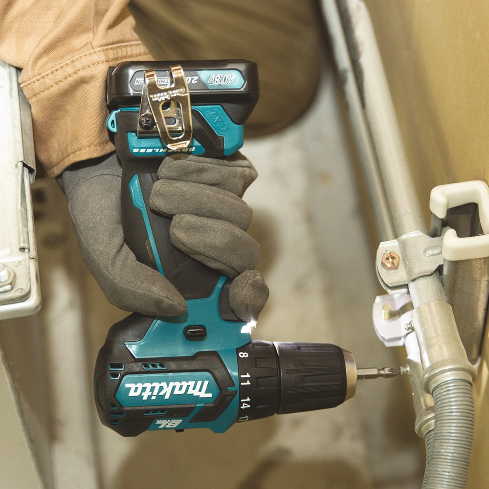 Lengvas MAKITA DF332DZ 12V suktuvas ilgalaikiam darbui