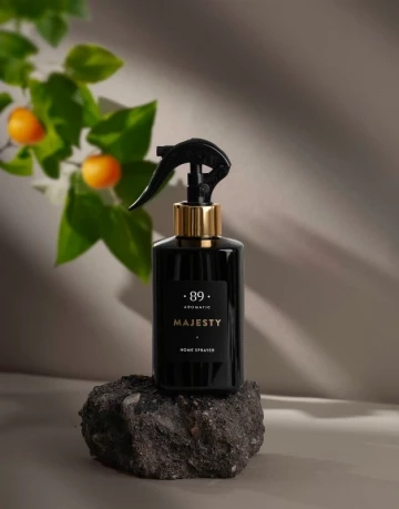 Prabangus namų gaiviklis MAJESTY 300ml purškiklis patalpų kvepinimui