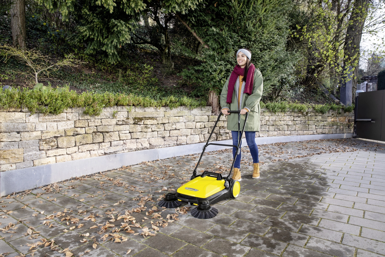 Mechaninės šluotos Karcher S4 Twin šoniniai šepečiai su specialiais šeriais