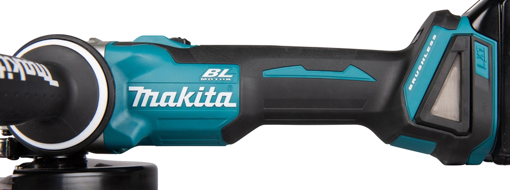 Makita DGA504 18V šlifuoklio patogi rankena ir valdymas