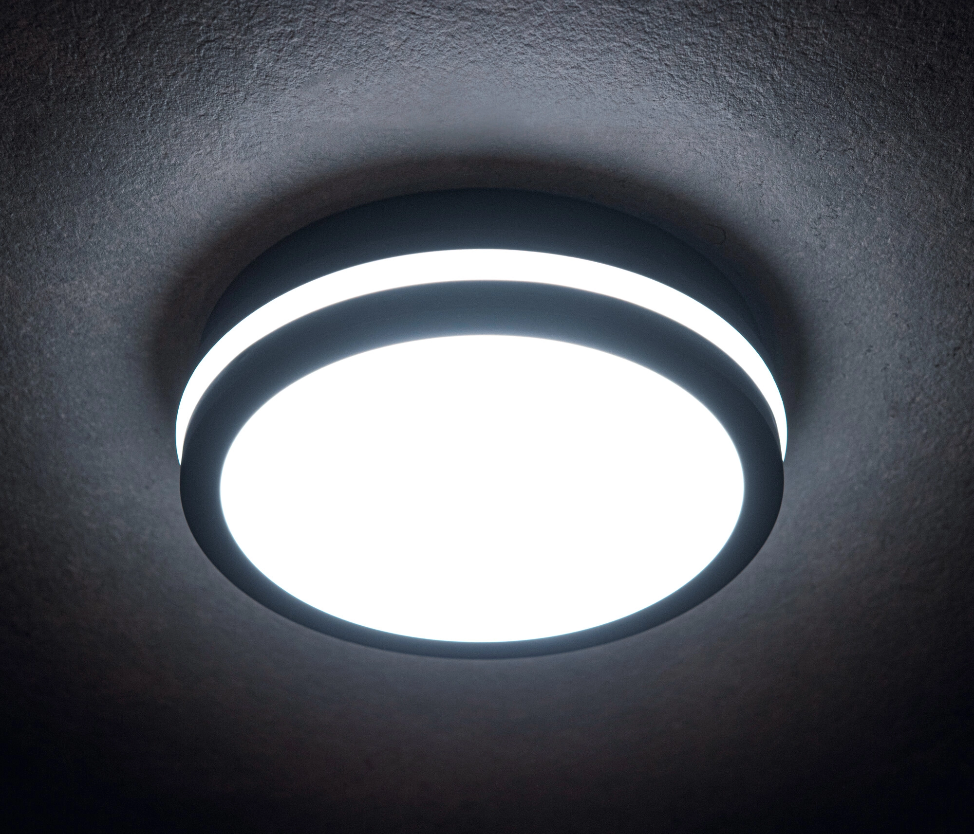 12-18W LED šviestuvas su CCT technologija