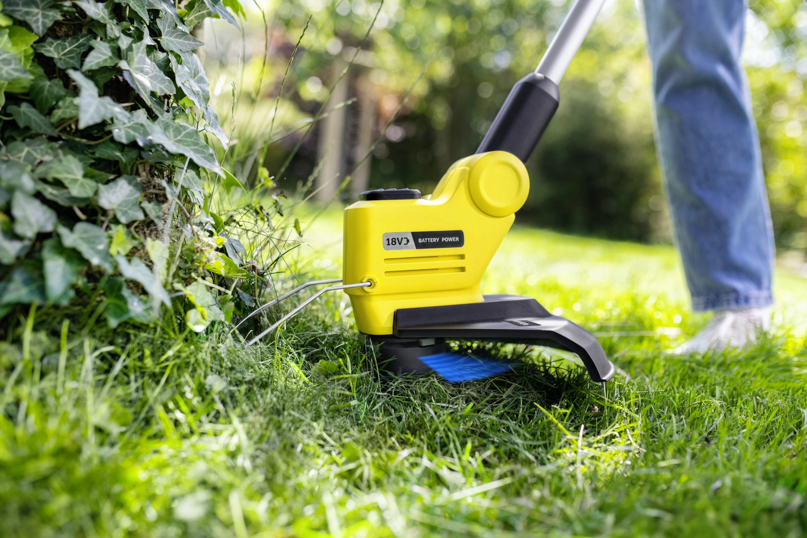 Universalus KARCHER LTR 3-18 trimeris sunkiai pasiekiamoms vietoms