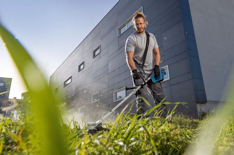 Bosch GRT 18V-33 žoliapjovė su aliuminio korpusu