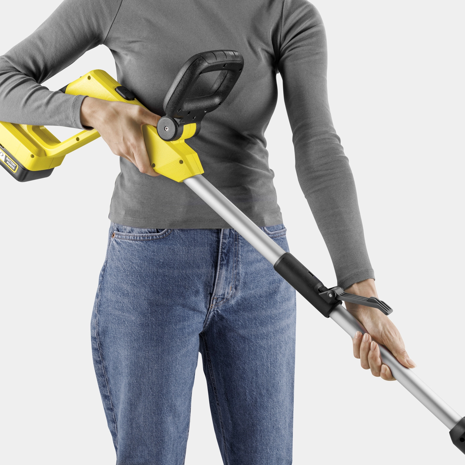 Akumuliatorinis trimeris KARCHER 18V su suktu pjovimo valu