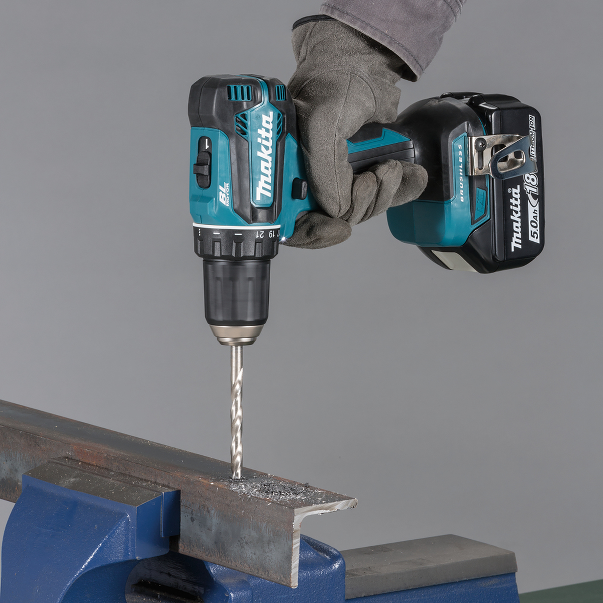 Universalus Makita gręžtuvas 18V su integruotu LED apšvietimu