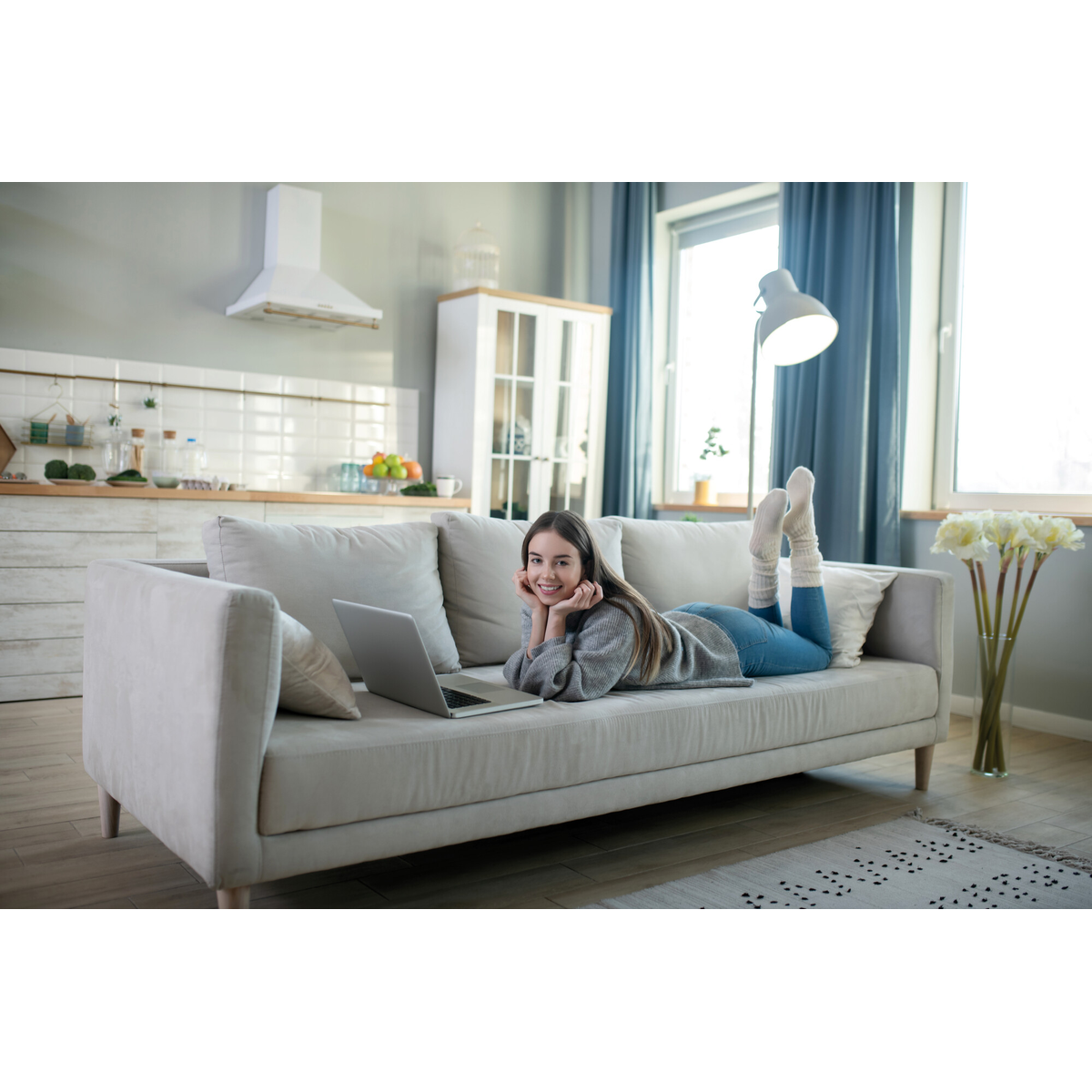 Energiją taupanti Kanlux GU10 lempa su stikliniu korpusu