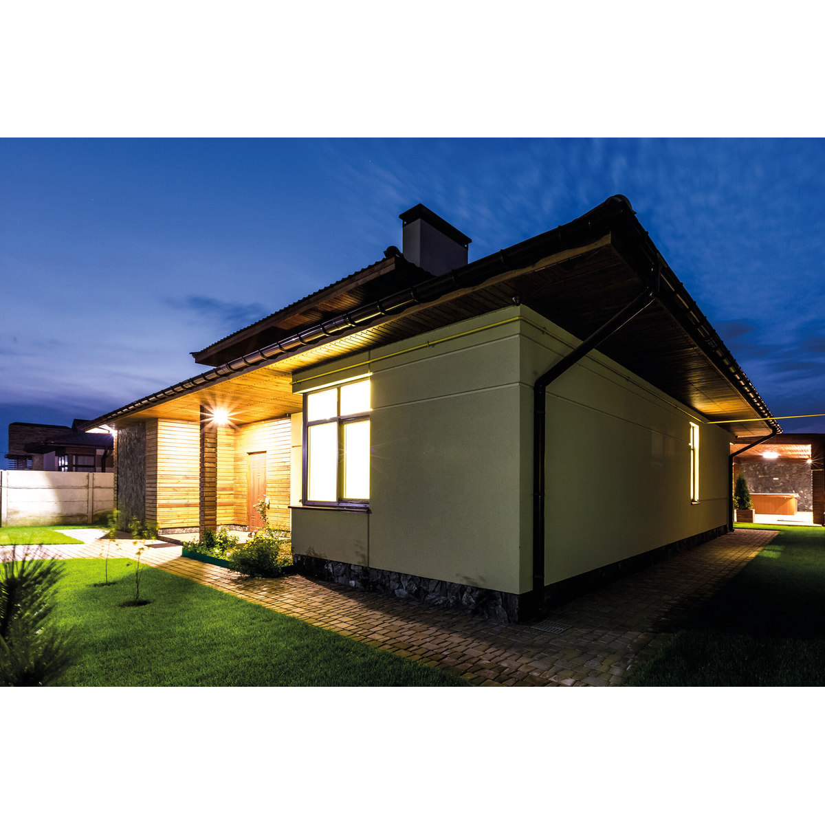 Kompaktiškas KANLUX 20W LED prožektorius