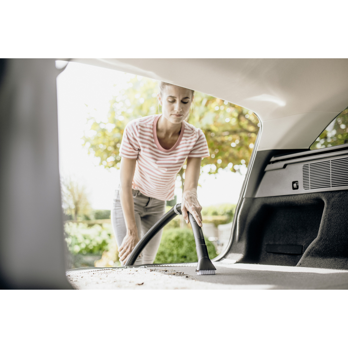 KARCHER dulkių siurblio specialūs automobiliui skirti priedai ir šepetėliai