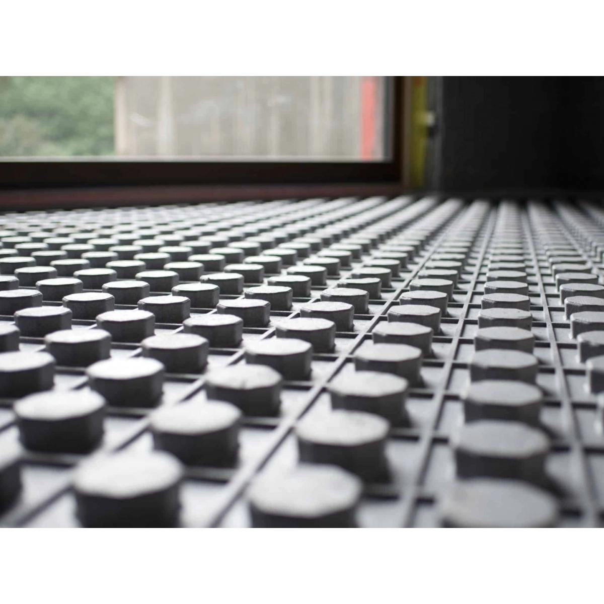 THERMOFLOOR NEO 1200x600 grindų šildymo plokštė su vamzdžių tvirtinimo sistema