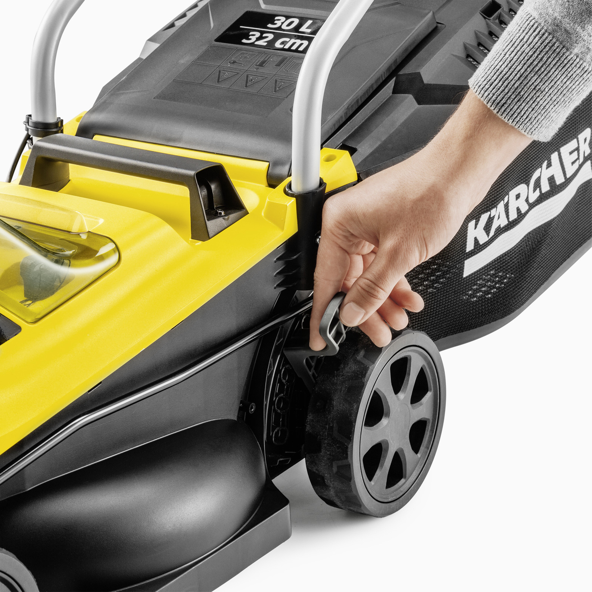 30 litrų žolės surinkimo talpa KARCHER vejapjovėje