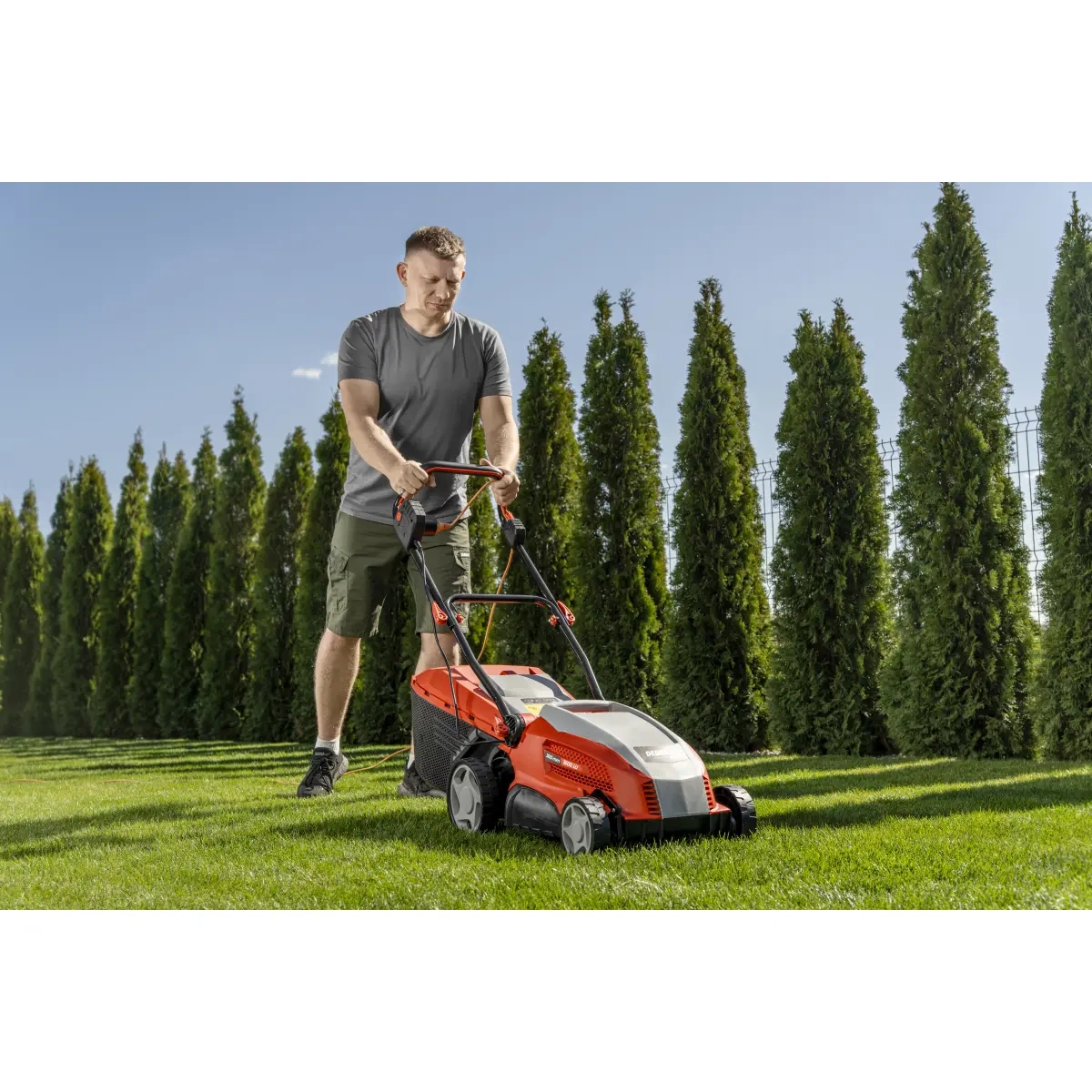 DEDRA DED8741 1600W vejapjovė su žolės surinkimo krepšiu