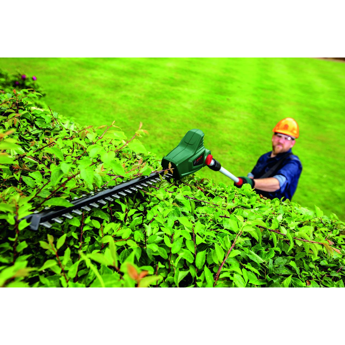 Bosch Universal Hedge Pole 18 komplektas su akumuliatoriumi ir įkrovikliu